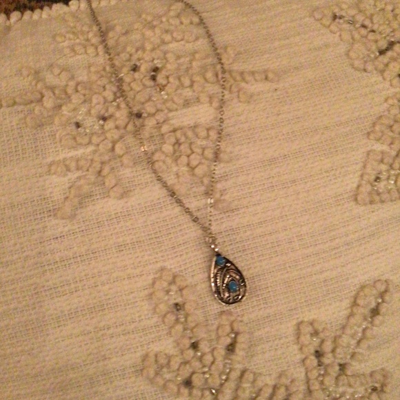 Silver and Turquoise Leaf Boho Pendant - Picture 9 of 9